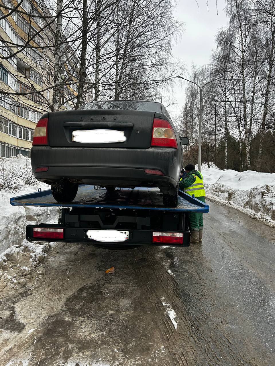 В Чебоксарах эвакуируют на спецстоянку нарушителей — Чувашинформ.рф